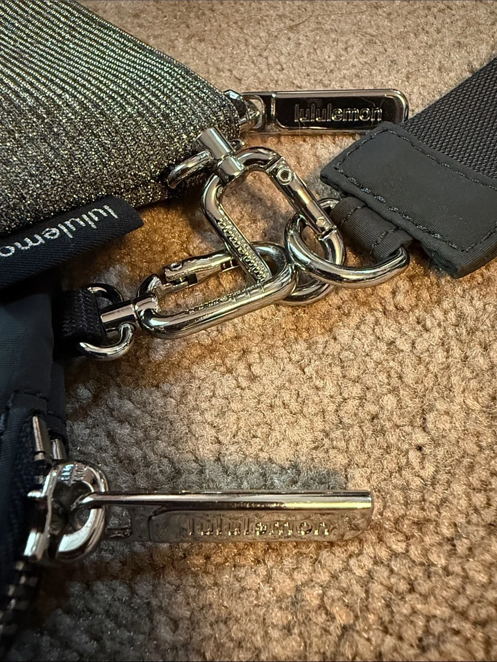 lululemon athletica Black/Gray Wristlet Key Pouch with Silver Glitter Card Case